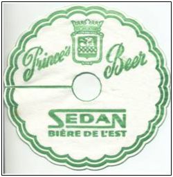 Acq_2014/147. Collerette de verre à bière de la Brasserie G